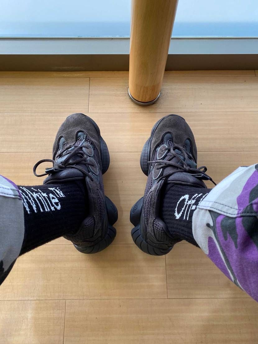 皆さんはYEEZYシリーズで何が一番好きですか？
僕は500のブラックが一番😍