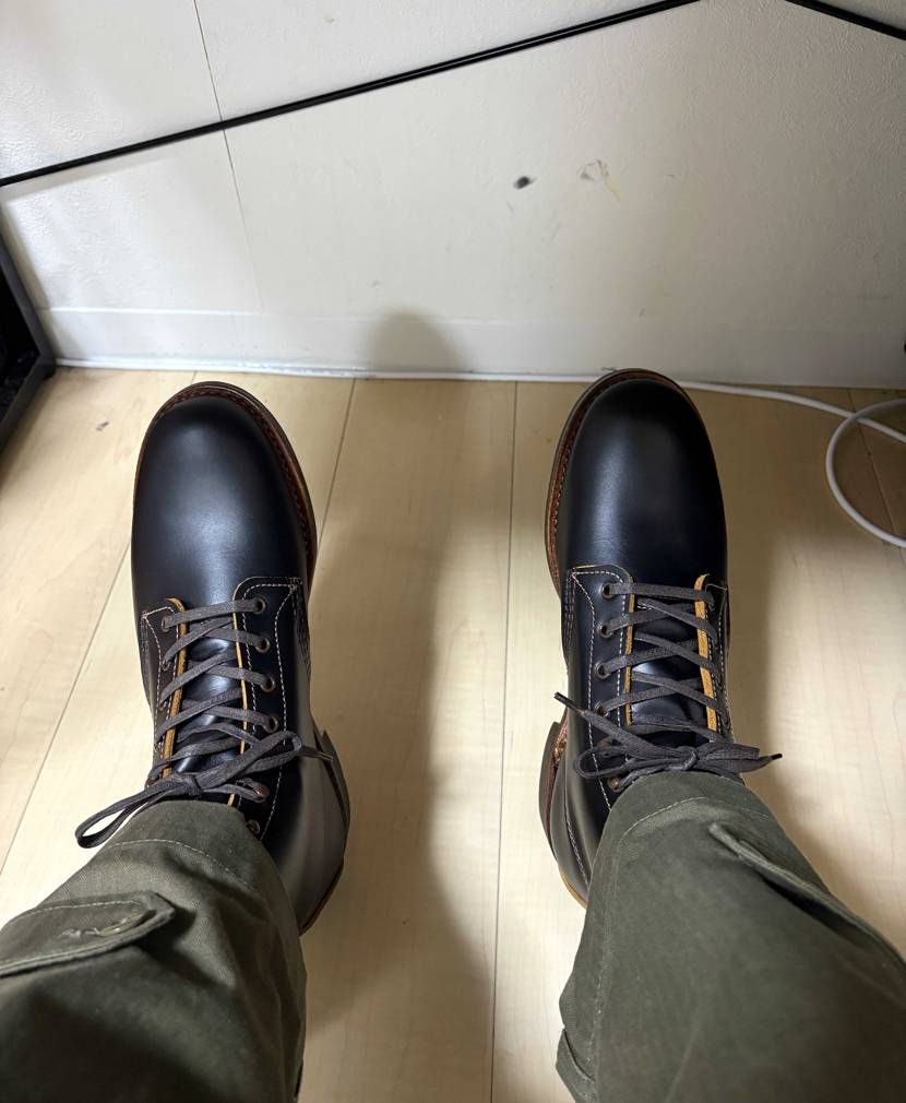 レッドウィング履いて♨️へ

スニーカー投稿じゃなくてす