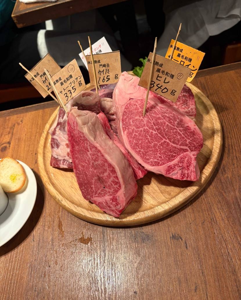こんばんは♨️

ボスの生存確認も含めて🥩を食らってきま