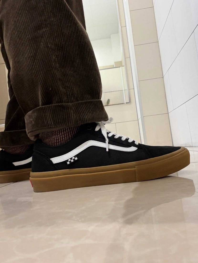 おーせんもいいですがすくーるもいいですよ♨️

ピンピンの新品は恥ずかしさが