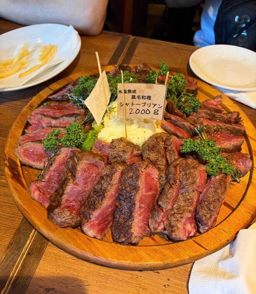 昨日は超🥩🥩🥩会に行ってきました🧖‍♂️♨️

会の前に
