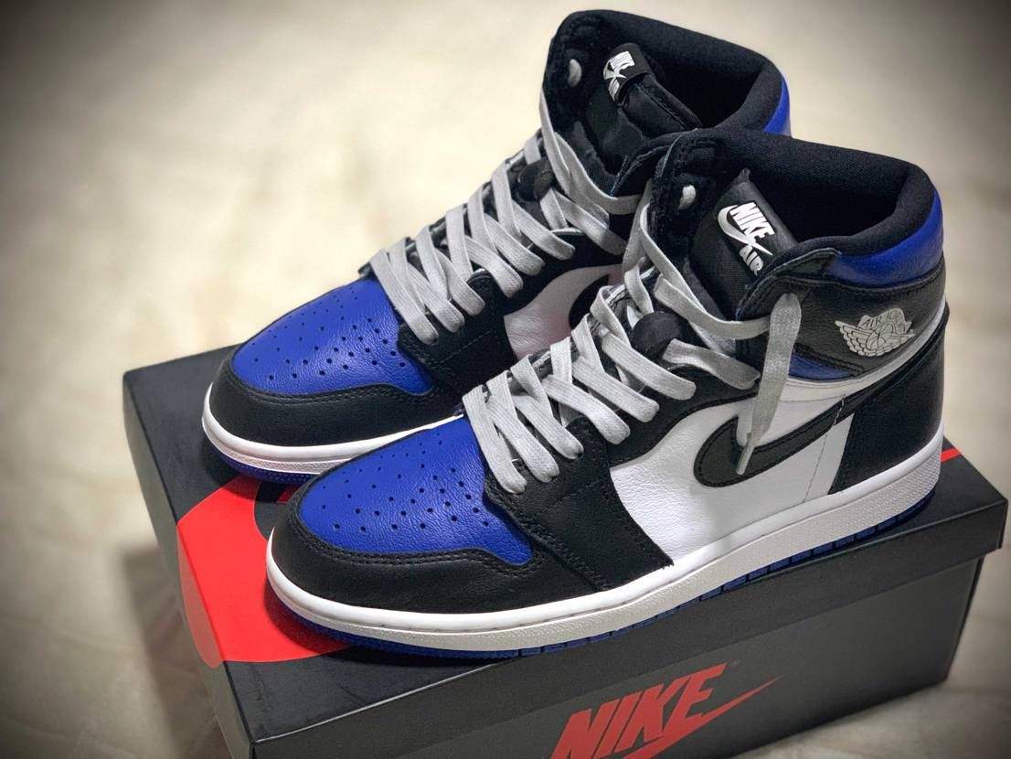 ヘッズじゃないけど、好みのスニーカー履いて家族と休日を満喫してる皆さん、こんばん