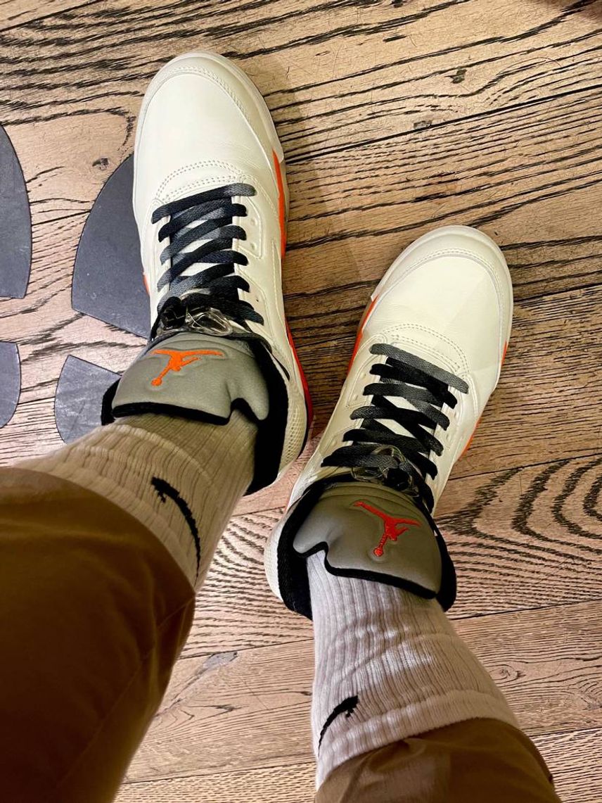 天気も良かったので履き下ろし。セイルのアッパーが本当に美しい。
AJ1のスター