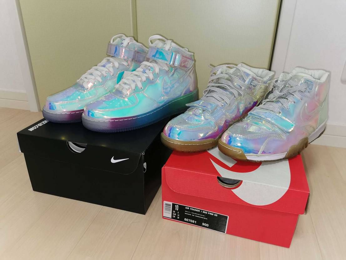 我が家の玉虫たち。
Air Force 1 Mid Iridescent ID
