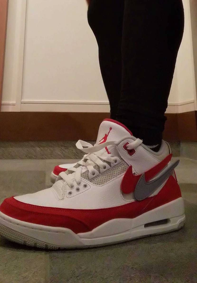 久々に履いたら、あらためてAJ3のカッコよさに納得。
ちょっとハデだけどw 
ち