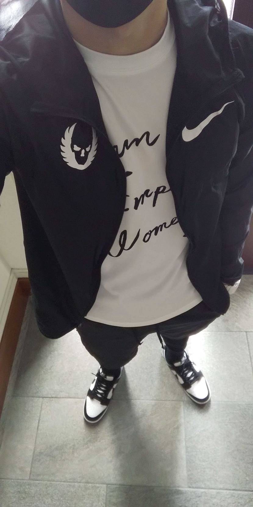 🖤⚪