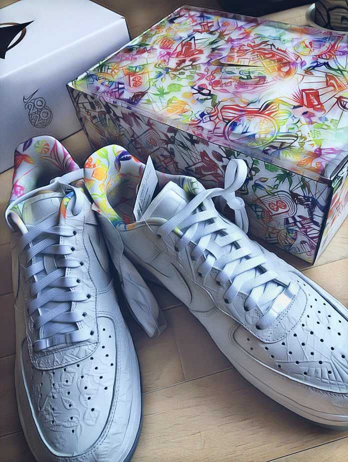 本日届きましたー!
クロットAF1っぽいですねー^_^