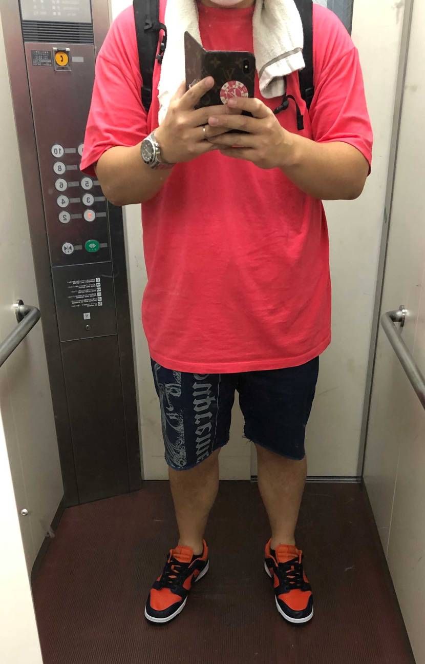 今日は趣味の筋トレに行ってきます👍

コロナ自粛でたるみきった身体を絞ってき