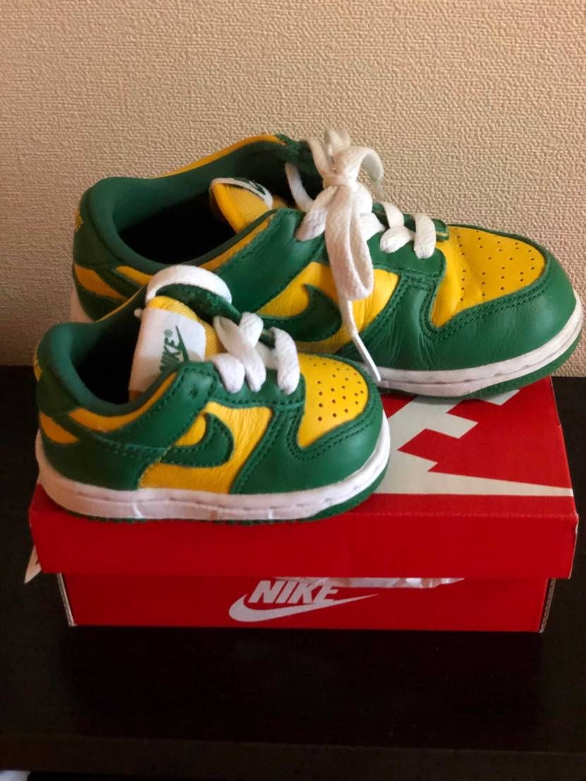 子供の靴が大人のサイズに見える😊