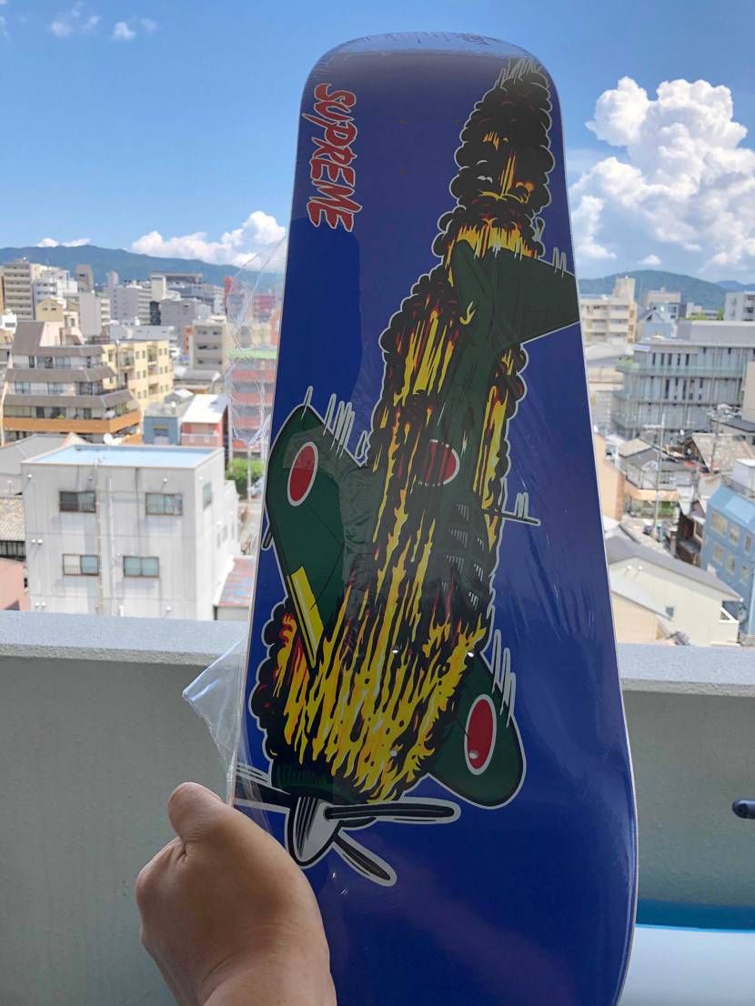 昨日オンラインで買ったボードもう届いた🛹

仕事早いな。