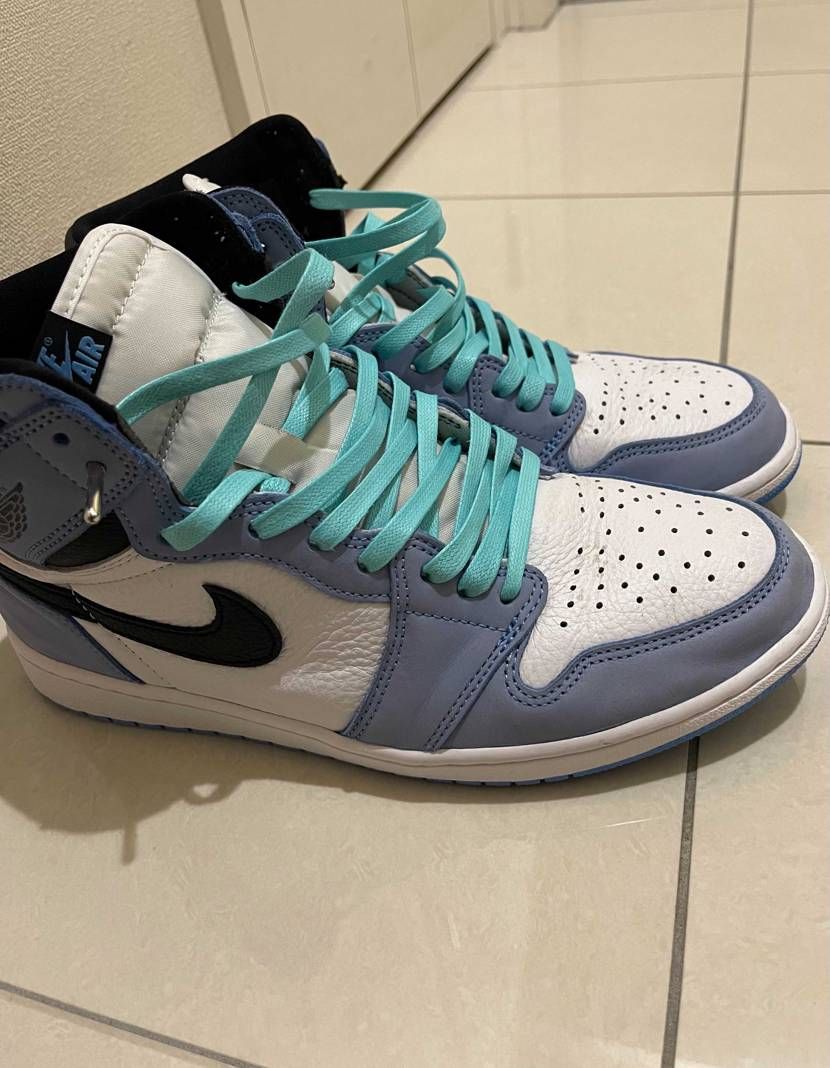 シューレース変えました。
個人的には気に入りました😊