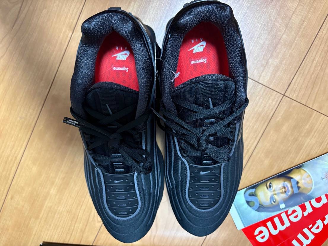supreme airmax2001届きました。
足入れの
