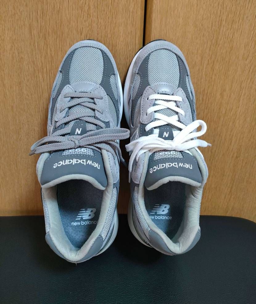 只今🦷のホワイトニング中で手が空いてるのでシューレース交換🙌