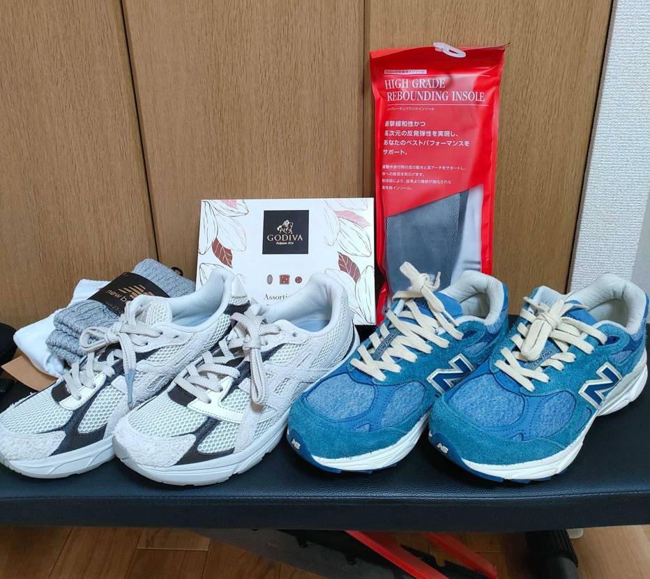 今回こちらで仲良くさせてもらってる方からリーバイス990v3を譲っていただけると