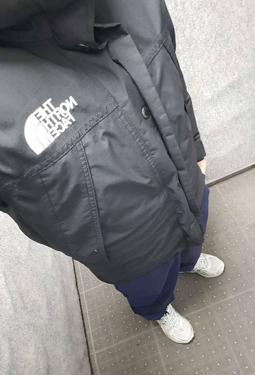 久々にマウンテンダウン着たけどやっぱり防寒性高い👍
めちゃくちゃカブるけど🤣