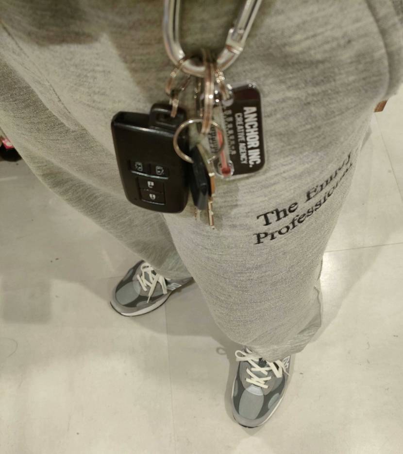 992👟