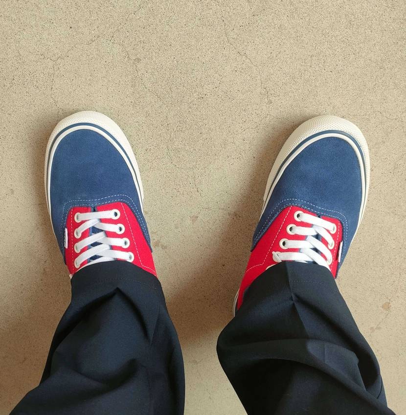 エラ🔵🔴👟
