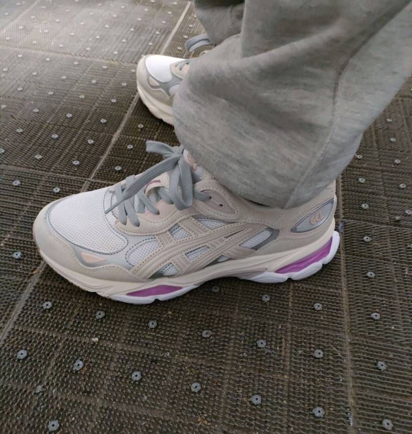 異次元の履き心地gel-nyc2.0
これは是非体感しても