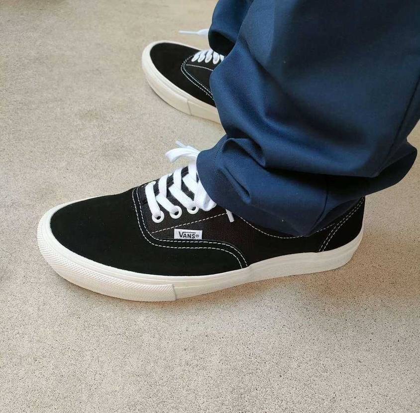 Authentic👟