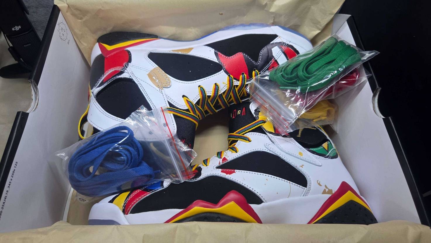 『Nike Air Jordan 7 Retro "Miro