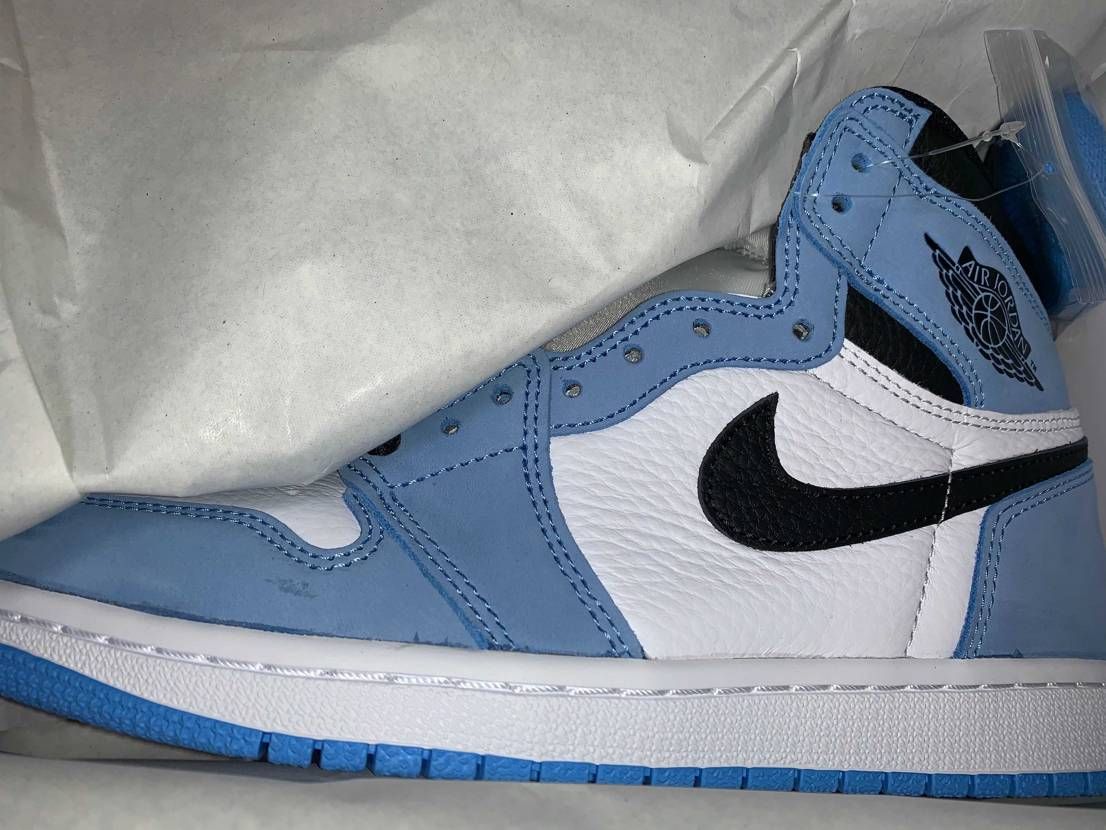 来ました、、、😳
色良すぎる🥲🥲
でもWMNSのジョーダン1を25.5でちょ