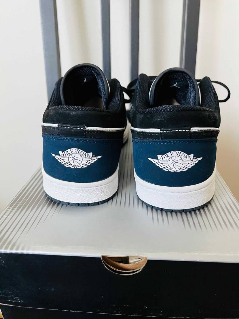 手持ちのAJ1の中で1番上品😆
なんで人気なかったのかな…