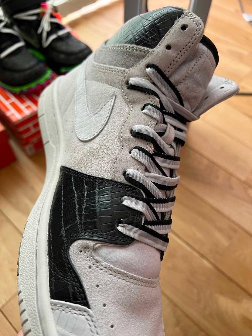 今日はコートフォース😆
質感好きだわーー！クロコ型押しのとこは安っぽいけどw