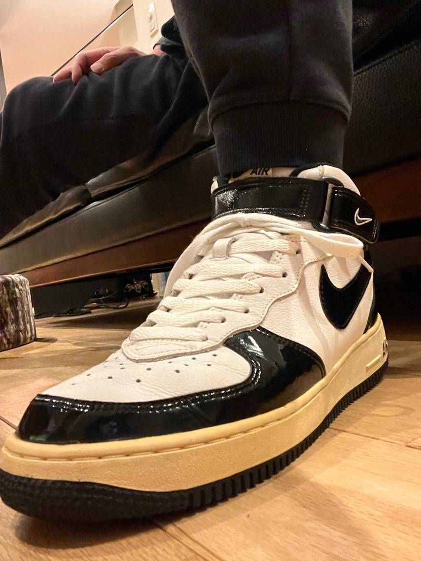 今日のお手入れは20年以上前に買ったAF1 MID😆
久しぶりに履いたら、ソー