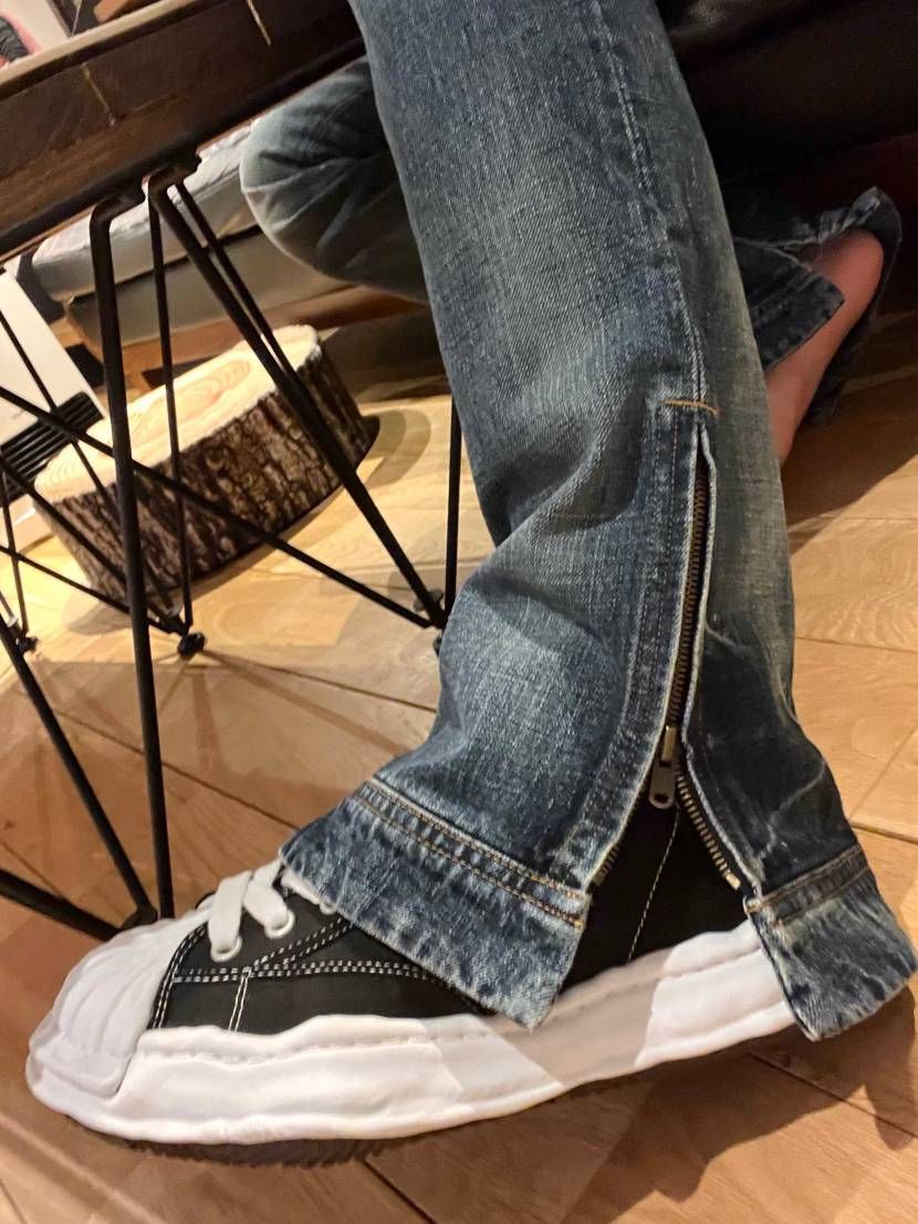 今日はミハラヤスヒロのブレイキー😆
足もとにボリューム欲しい時はこれ！
運転