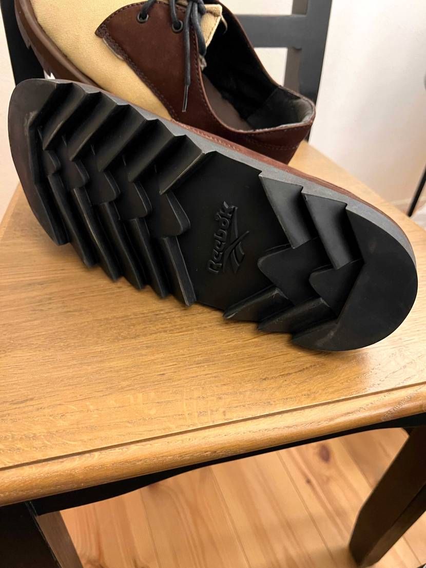 今日はリーボックのビートニックJPE😆
やっぱシャークソー