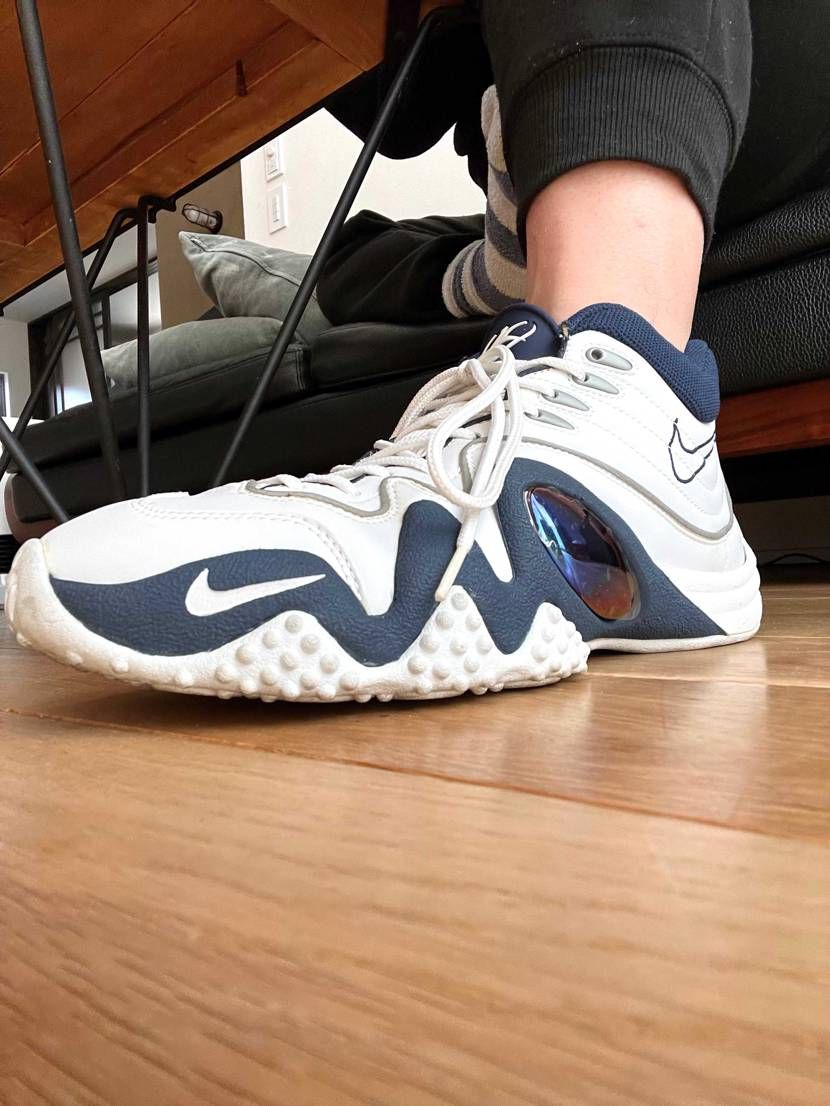 今日はズームフライト5😄
本当に大好きな一足なんだけど、もう外に履いて行けない