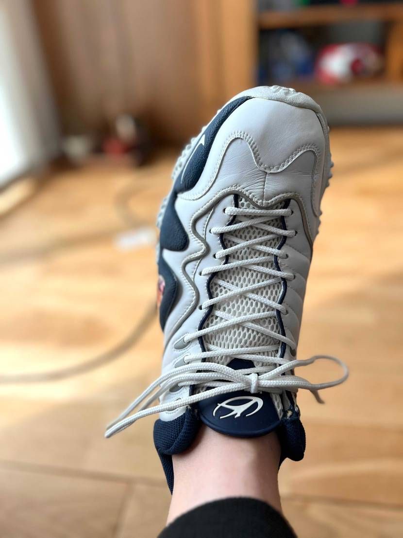 今日はズームフライト5😄
本当に大好きな一足なんだけど、も