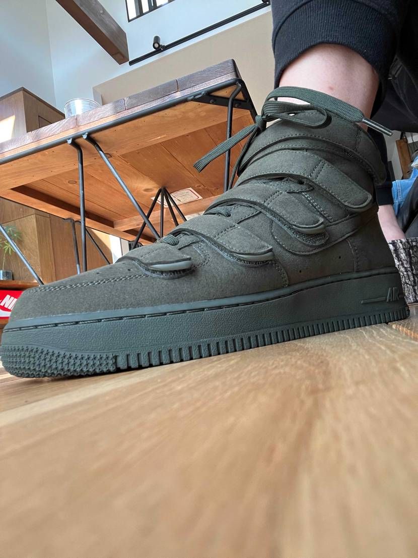 今日はビリーアイリッシュのAF1😊
底値の時に買えて良かった。
7千円くら