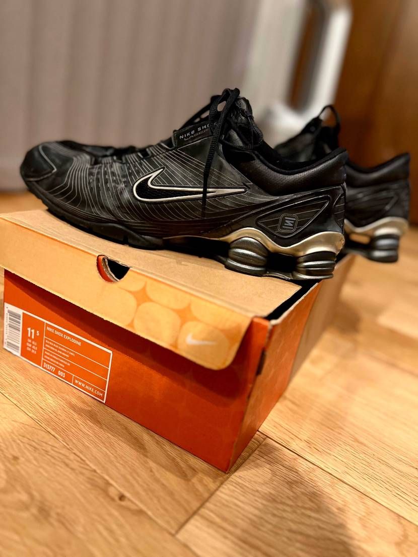 おそらく15年以上前に買ったショックス😆
一周回って、またカッコよく見えるよね