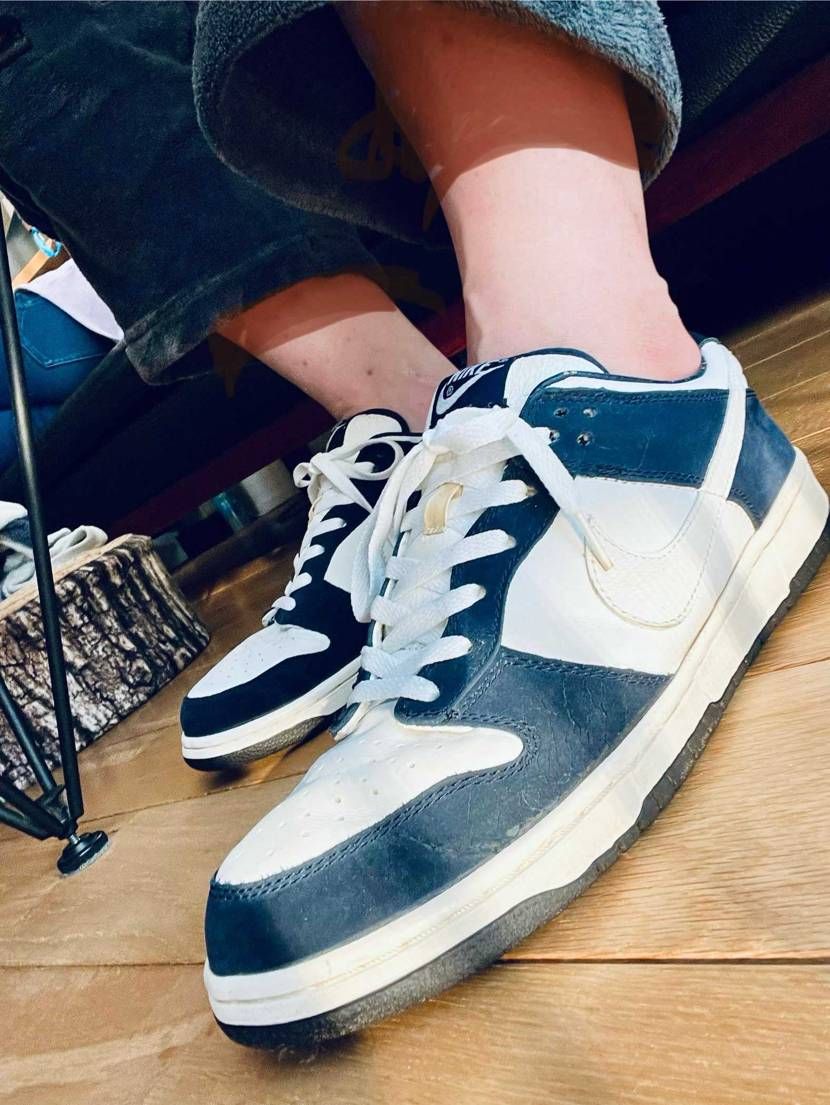 今日はダンクロープロ😁
こいつは綺麗な状態だったけど、20年ぶりくらいに履きだ