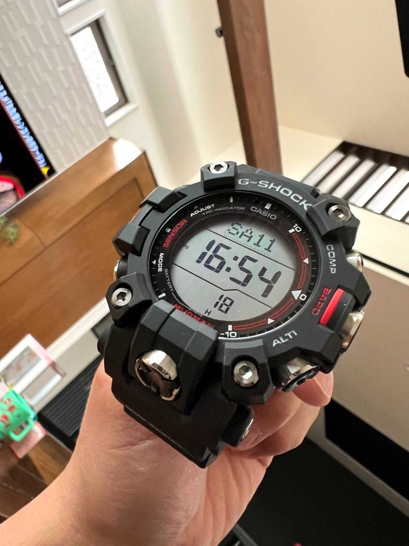仕事用の時計が壊れたから
久しぶりにGショック買った😊
電波ソーラーは楽そう