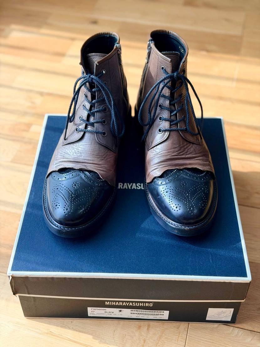 今日は久しぶりにブーツ😄
スニーカーばかりになってたけど
メダリオン付きって