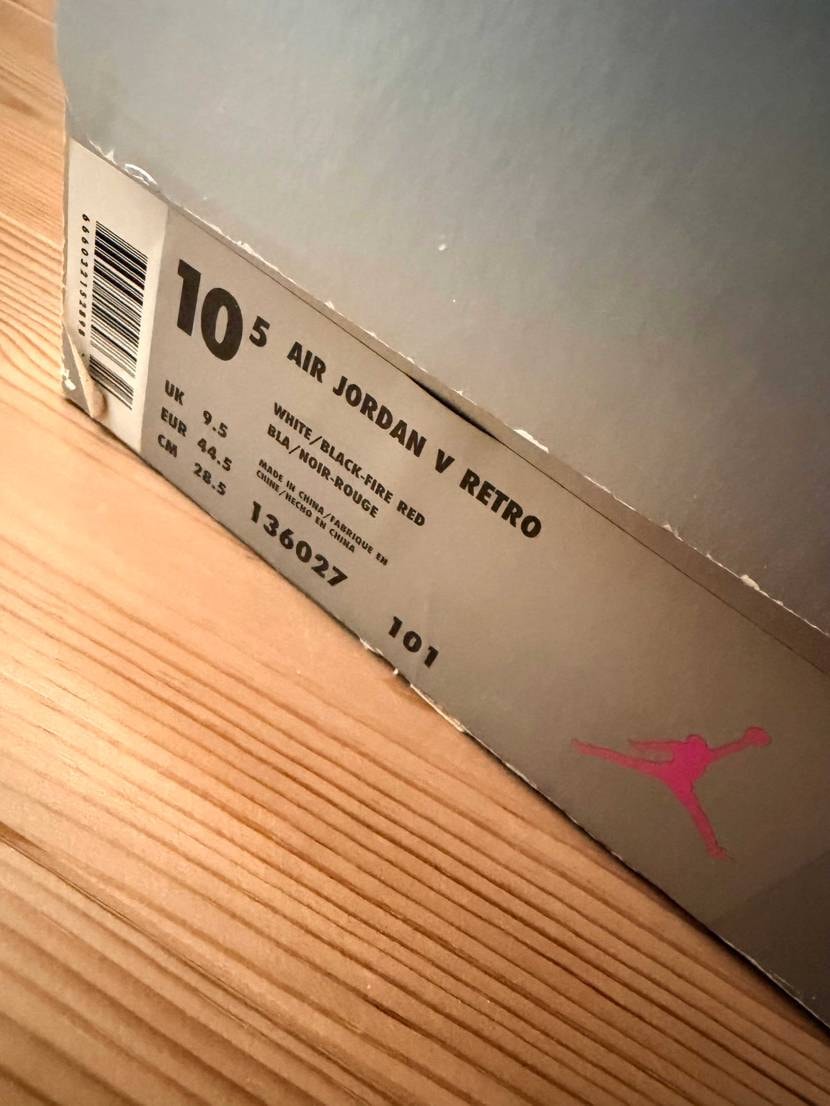 つま黒のシューレースを白に変えたいなと思って、使えるものはな