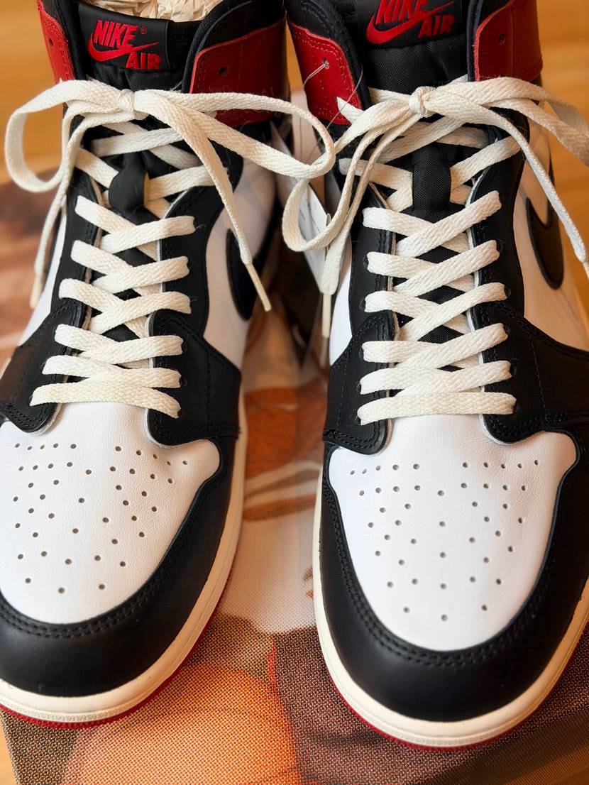 つま黒のシューレースを白に変えたいなと思って、使えるものはな