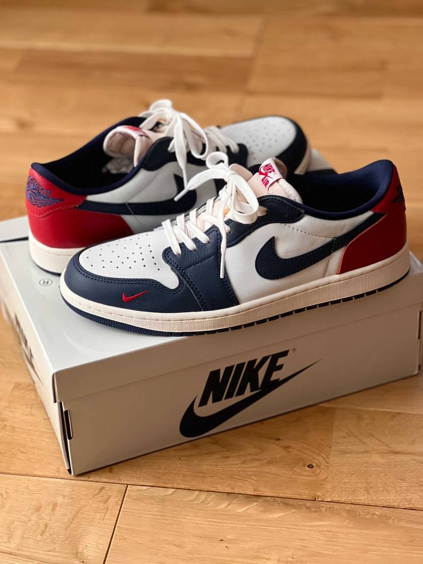 白×紺系のカラーっていいよね😁