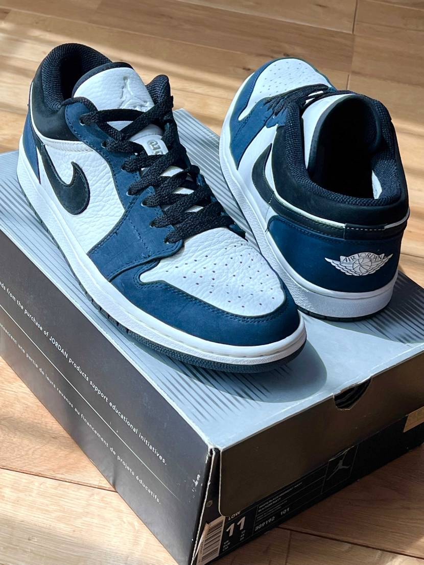 白×紺系のカラーっていいよね😁