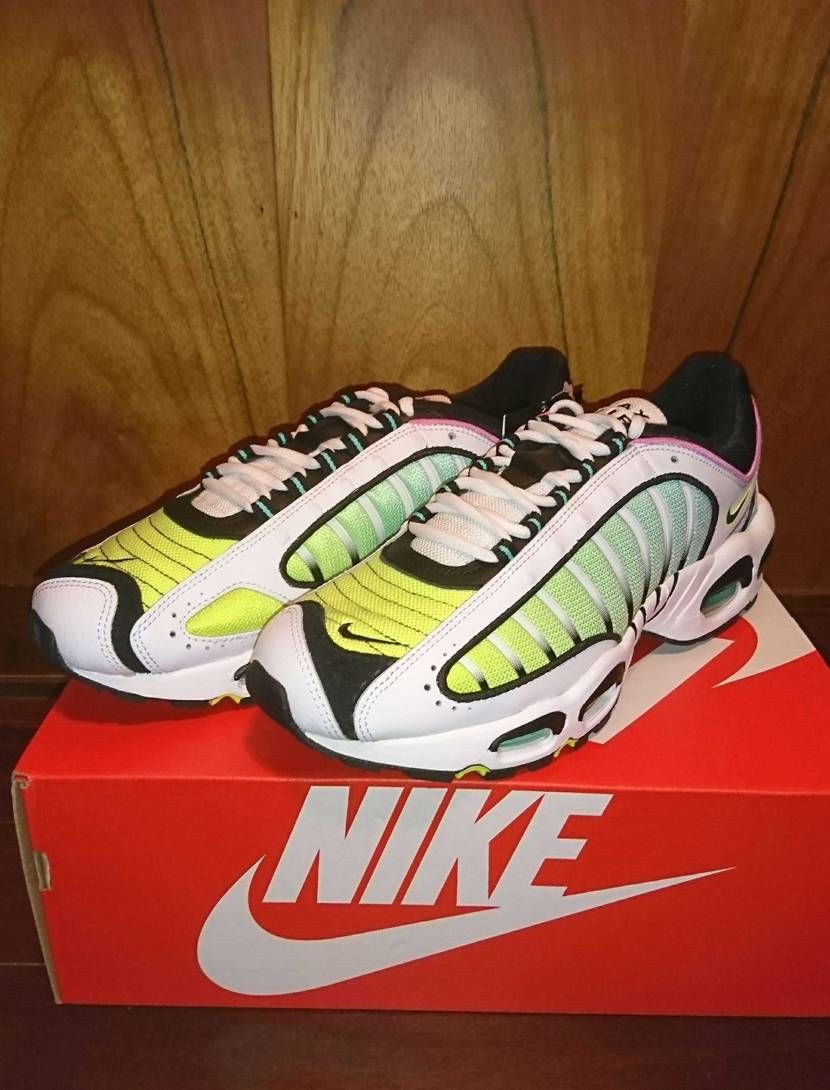 ナイキの会員限定セールで購入したテイルウィンド4が届きました✌️
定価が1760