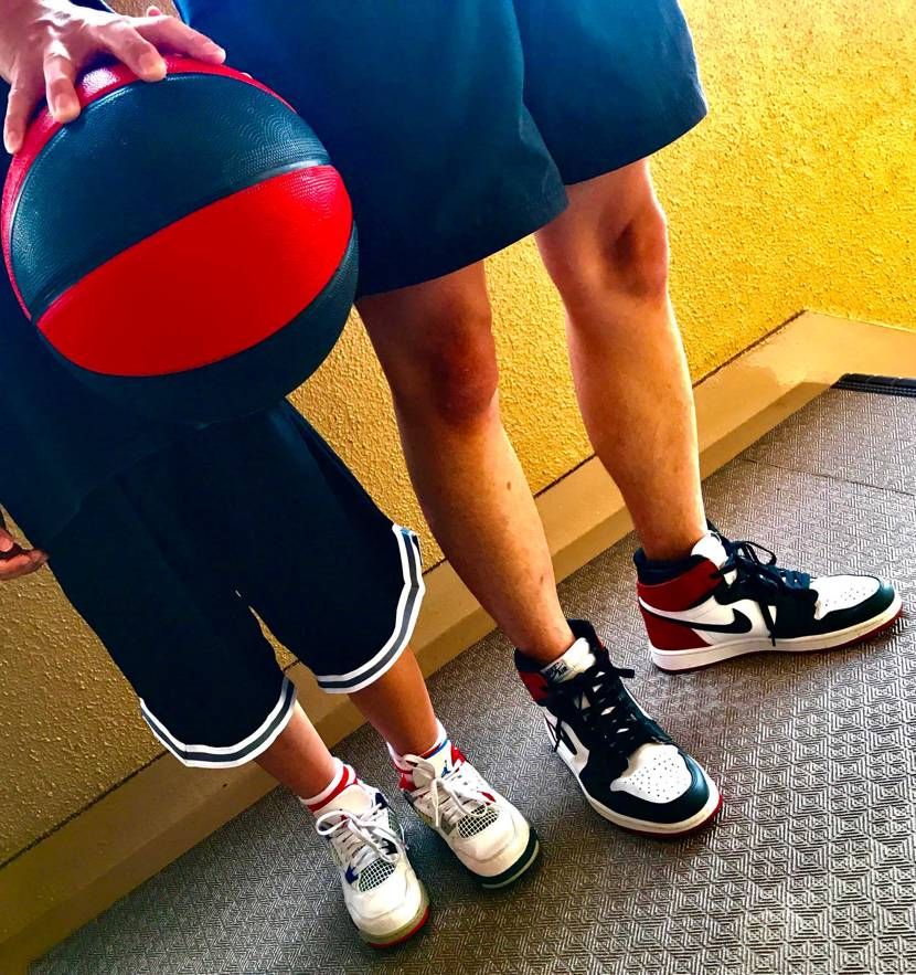 天気が少し回復したので、
息子とバスケで汗を流してきました🏀
早く梅雨が明け