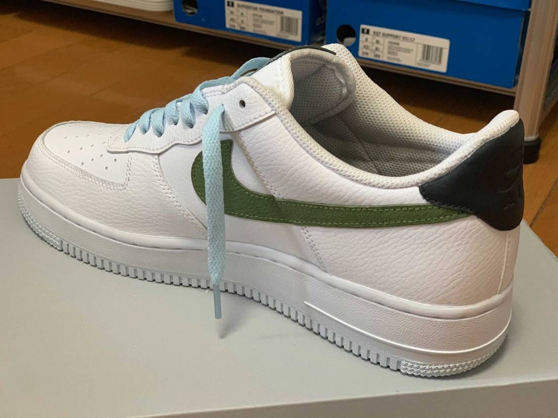 AF1ピュアプラチナム
レザー張替え！！めちゃかっこよ