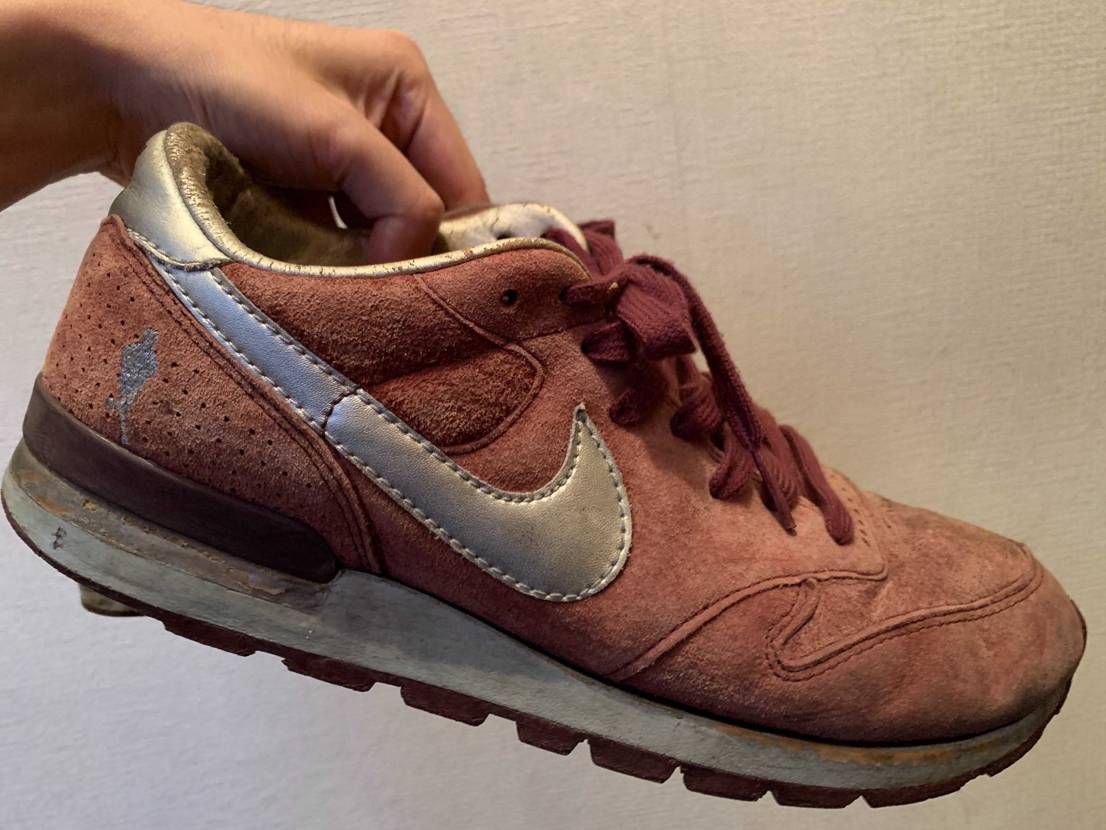 自宅を整理してたら懐かしい👟エアエピック発掘。
学生時代に完全に加水分解するま