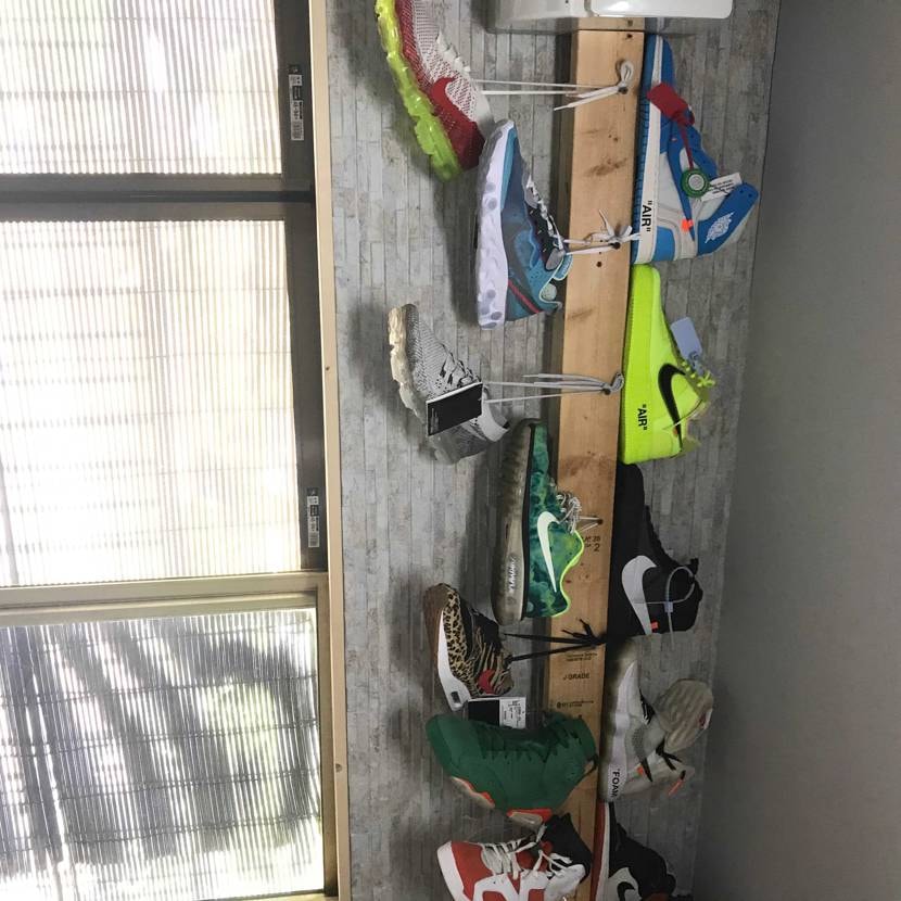 久しぶりに実家帰って写真撮ろうと思ったら，かなり弟にオフホワ