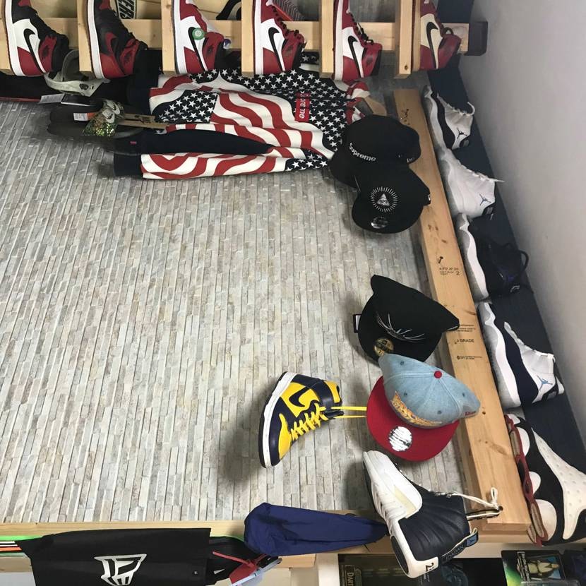 久しぶりに実家帰って写真撮ろうと思ったら，かなり弟にオフホワ