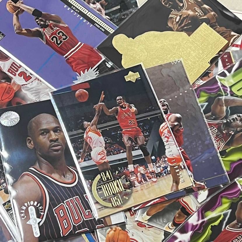 25年くらい前のトレーディングカードがいっぱいあるんですが、流石に当時の記憶もな