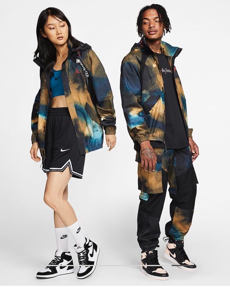 スニーカー👟ではありませんが、このアパレル発売が楽しみです。