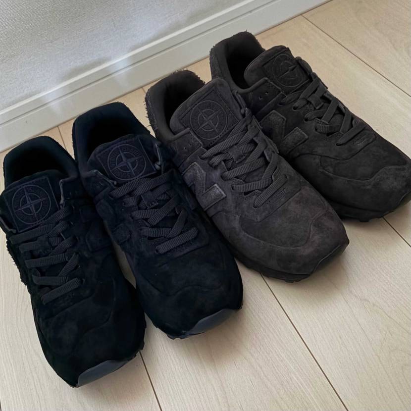 NB &ストーンアイランドコラボの574が届きました。ブラウンだけでなくネイビー